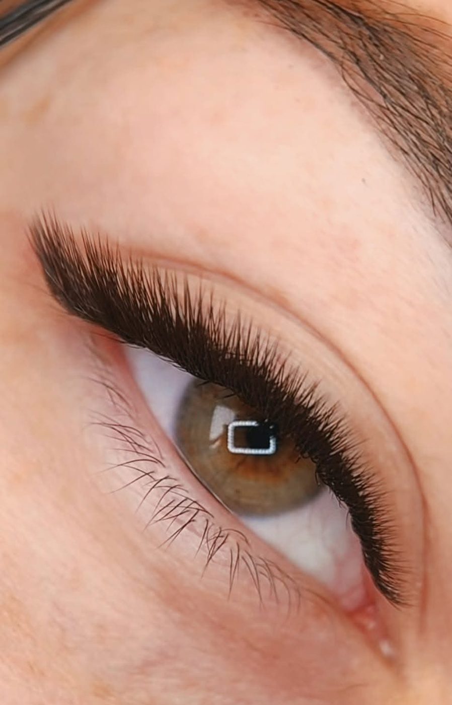 Wimpernverlängerung im Wispy-Look